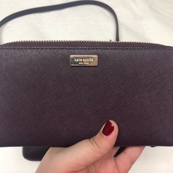 kate spade Handbags - Kate Spade burgundy wallet. GREAT condition!
